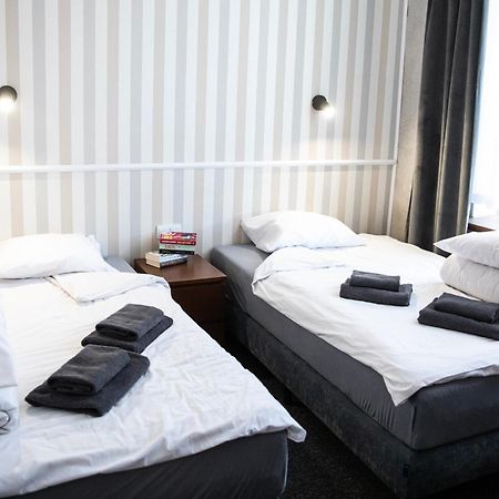 New Adler Bed & Breakfast Лодзь Экстерьер фото