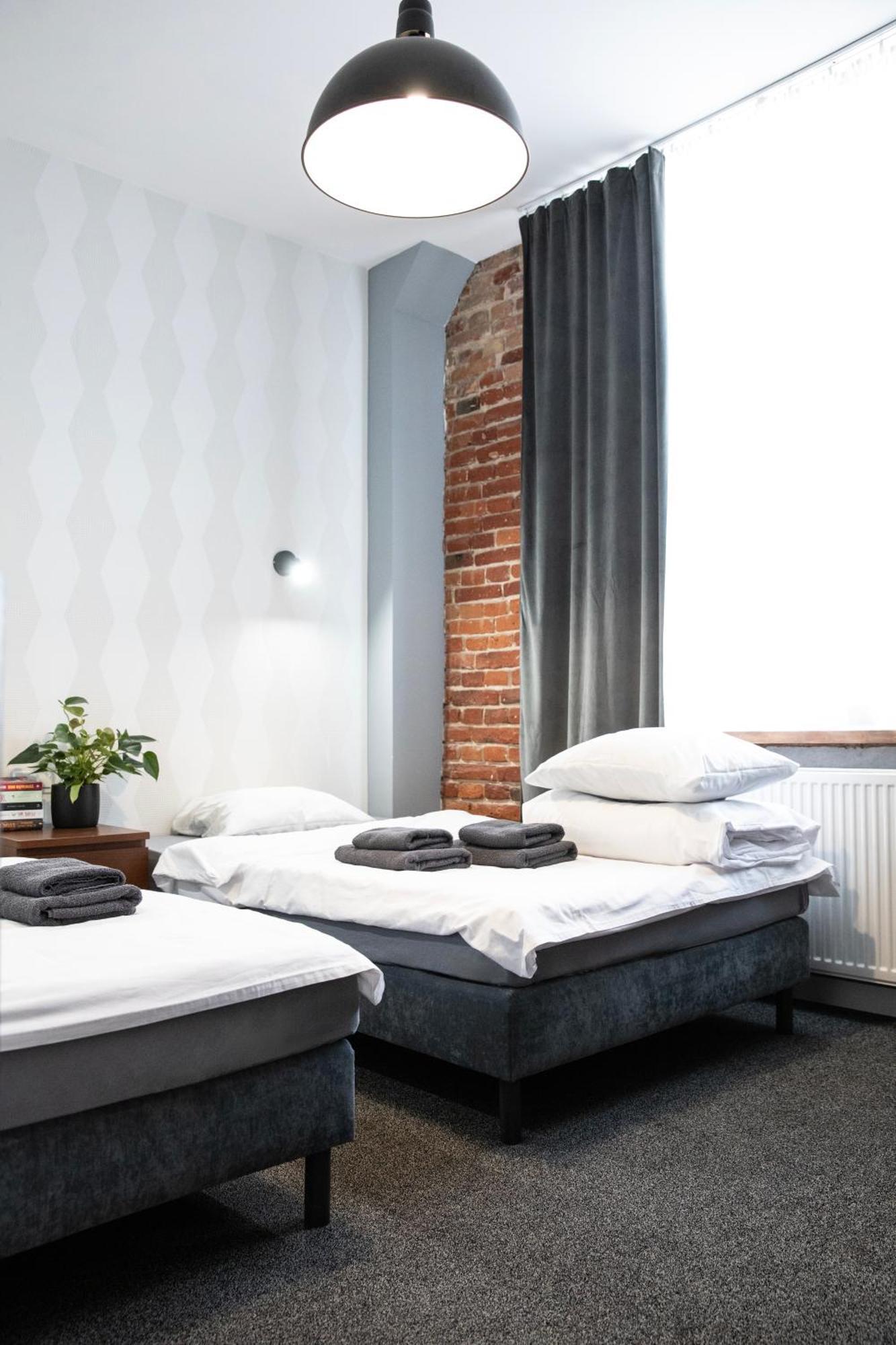 New Adler Bed & Breakfast Лодзь Экстерьер фото