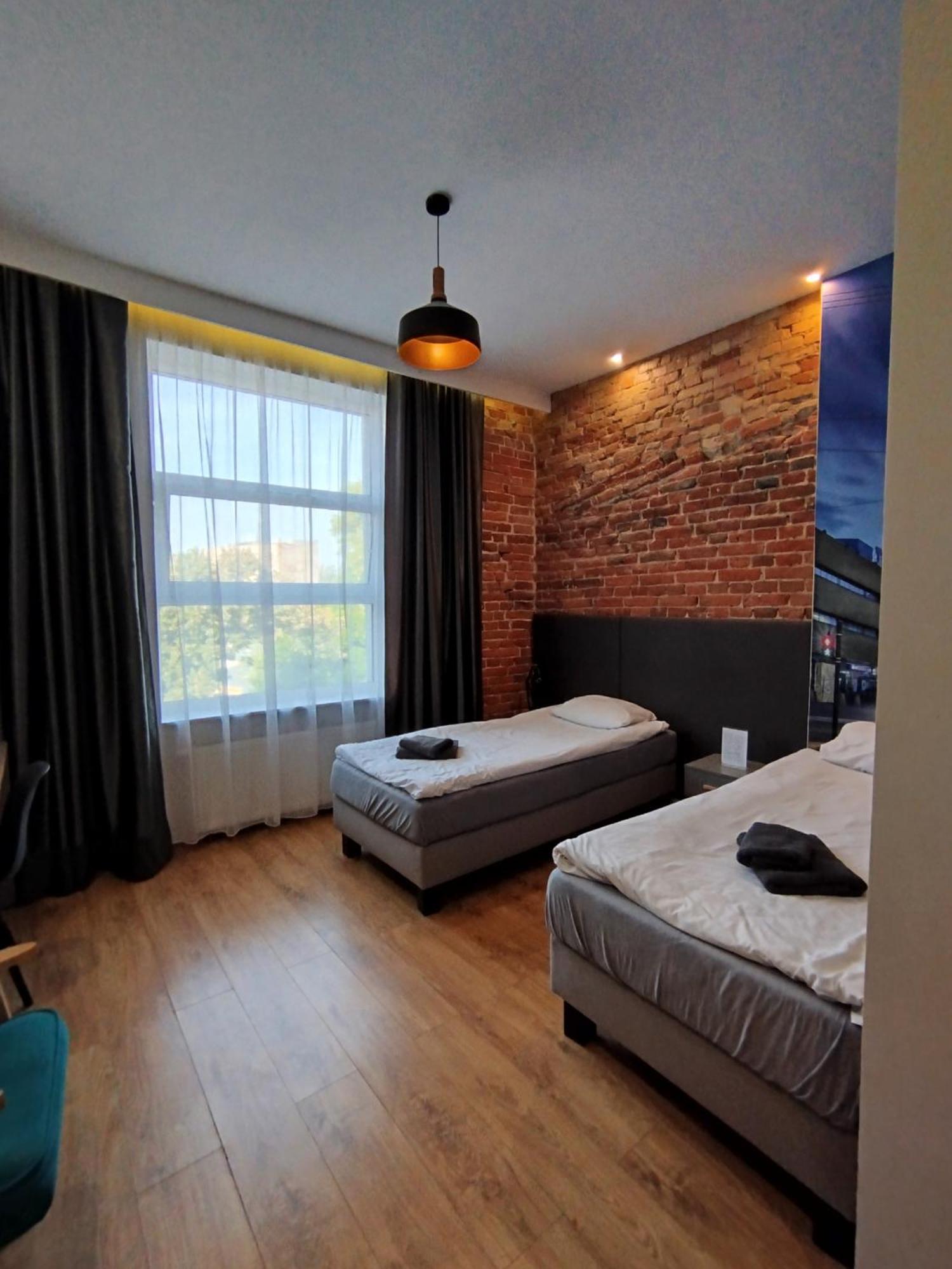 New Adler Bed & Breakfast Лодзь Экстерьер фото