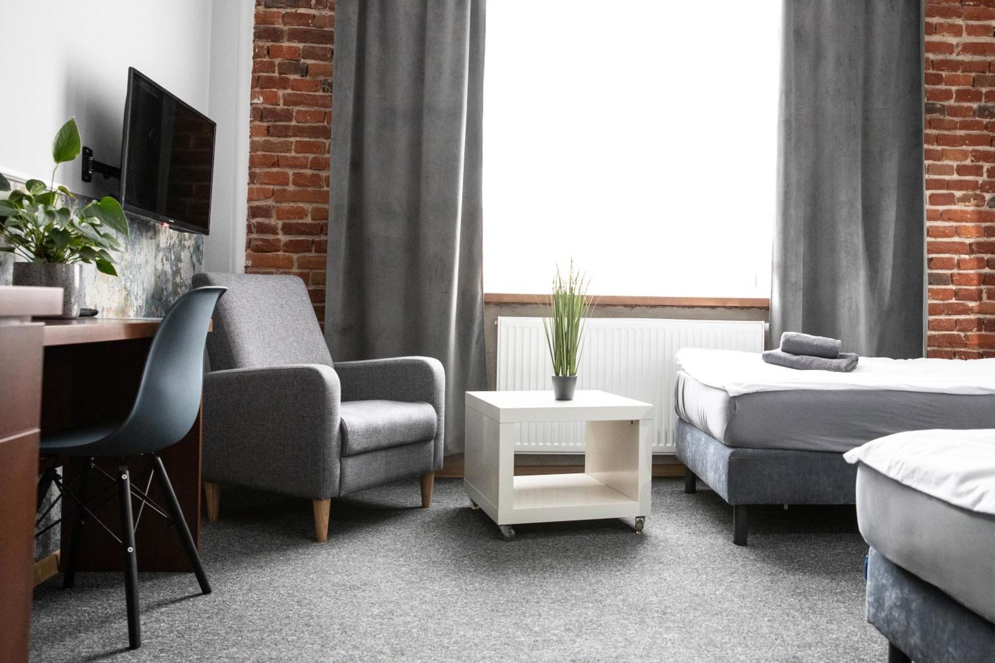 New Adler Bed & Breakfast Лодзь Экстерьер фото